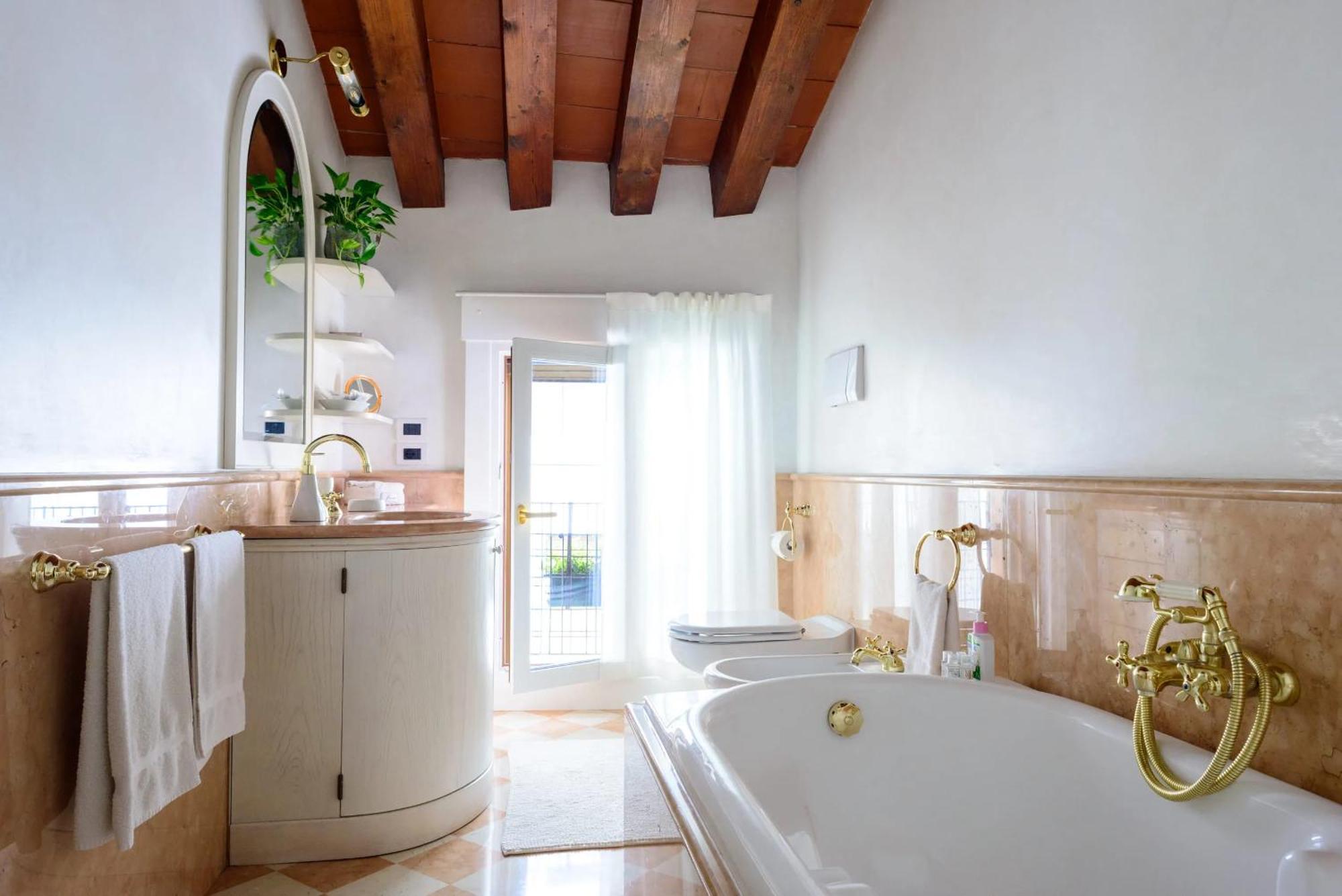 Mini Suite Deluxe Isola Di Mezzo Тревізо Екстер'єр фото